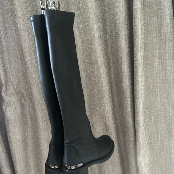 Stuart Weitzman
Mercer Bold 40mm boots - Picture 3 of 8